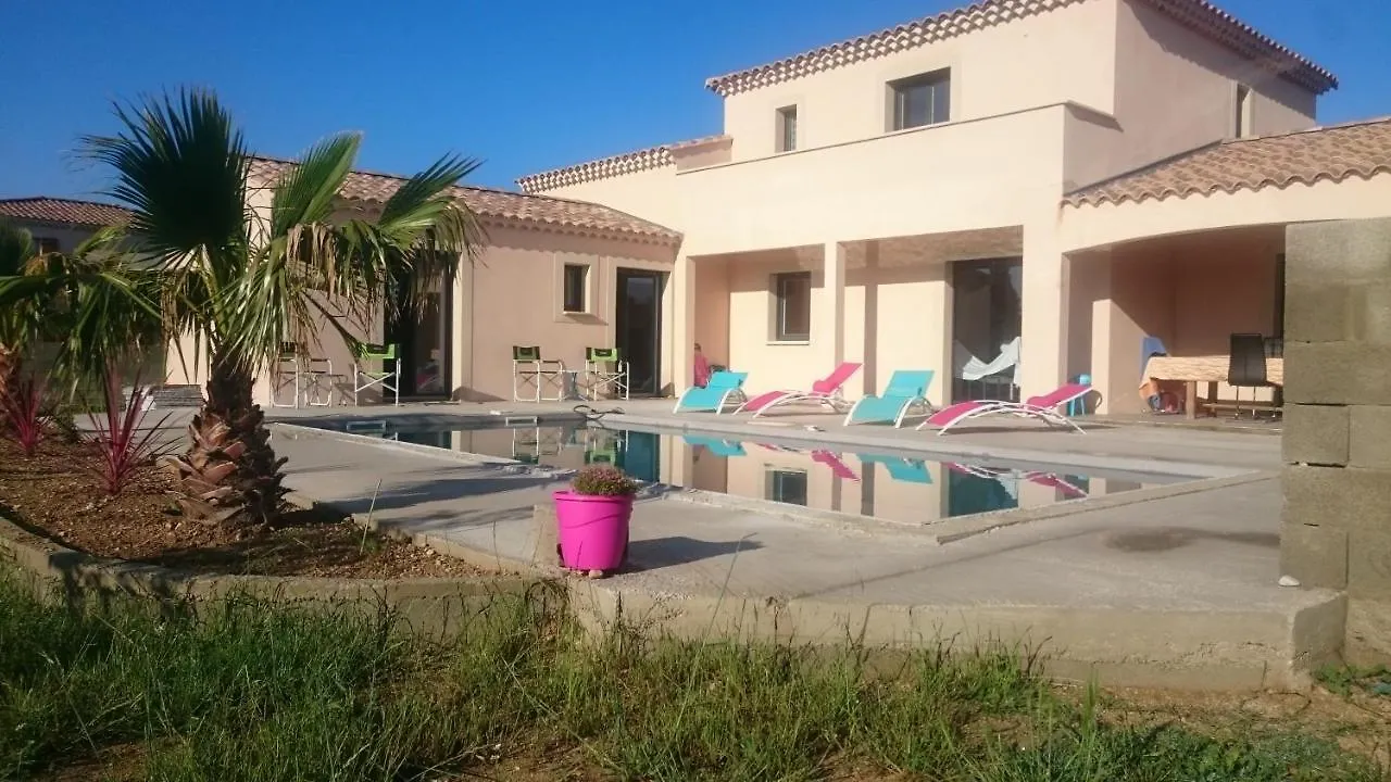 Les Figues Bed and Breakfast Caromb Bed & Breakfast